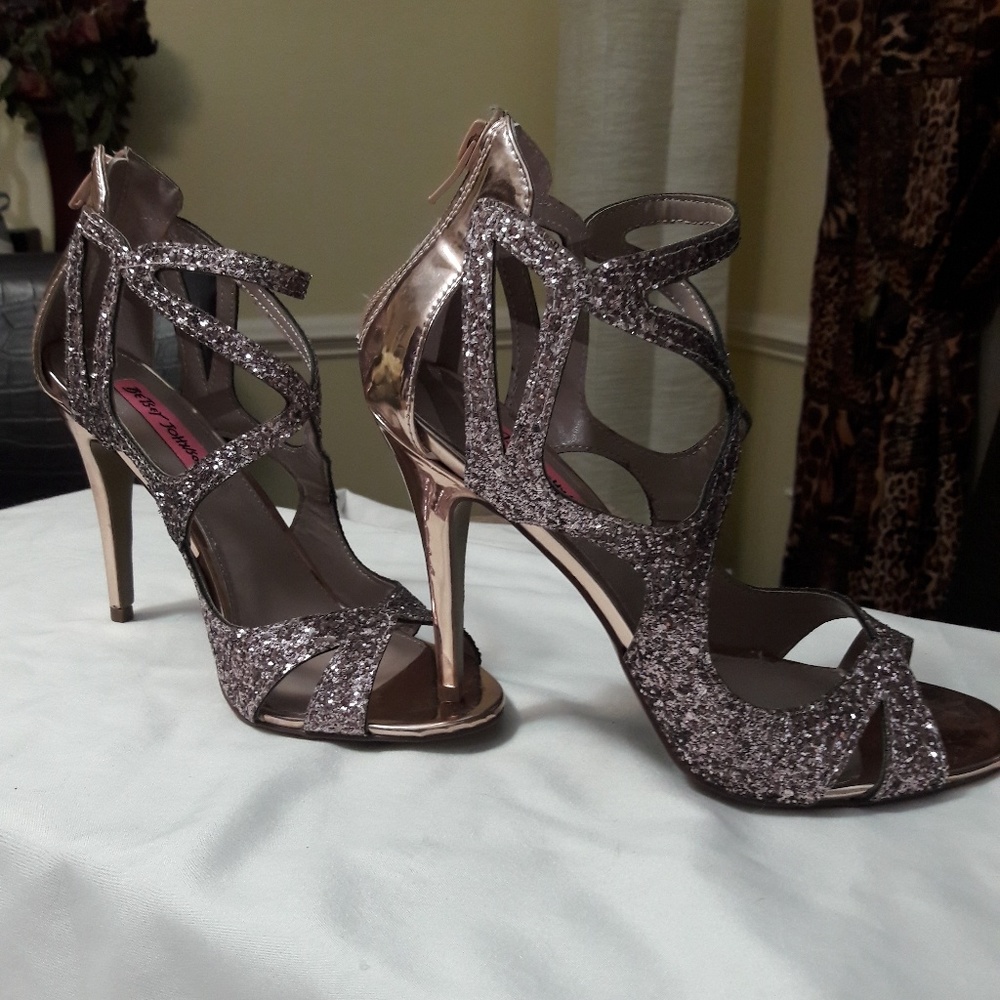 Betsey Johnson ladies heels